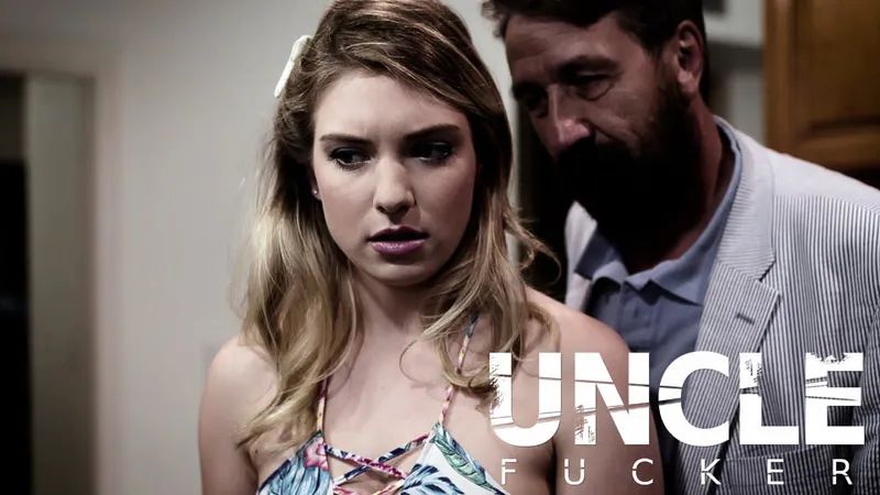 全家看球赛她在卧室被操到失神